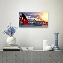 «Турция, Стамбул. Вид на набережную и турецкий флаг 2» в интерьере современной гостиной с голубыми деталями