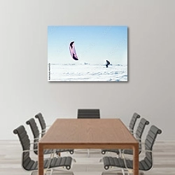«По снежному полю на кайте» в интерьере конференц-зала над столом для переговоров