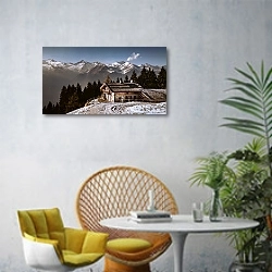 «Лыжный домик в горах» в интерьере современной гостиной с желтым креслом