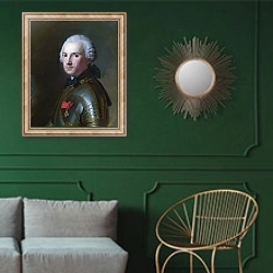 «Портрет мужчины в доспехах» в интерьере классической гостиной с зеленой стеной над диваном