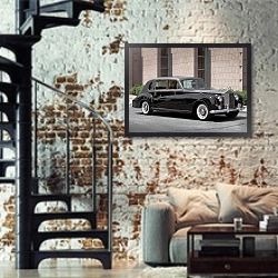«Rolls-Royce Phantom (V) '1959–68» в интерьере двухярусной гостиной в стиле лофт с кирпичной стеной