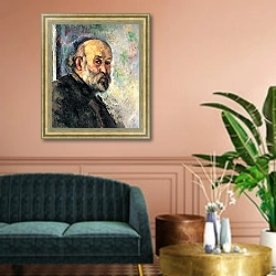 «Автопортрет 36» в интерьере классической гостиной над диваном