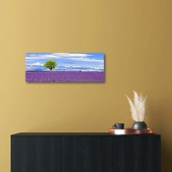 «Франция, Прованс. Панорама с цветущей лавандой и деревом» в интерьере современной квартиры над комодом