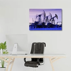 «Добыча нефти 8» в интерьере офиса над рабочим местом