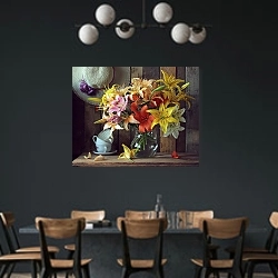 «Натюрморт с лилиями» в интерьере столовой с черными стенами