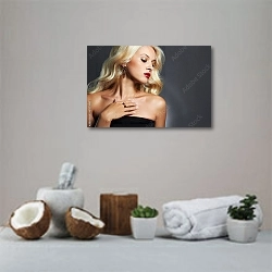 «Блондинка с макияжем» в интерьере салона красоты