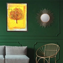 «Fruit-bearing Tree, 1996» в интерьере классической гостиной с зеленой стеной над диваном