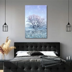 «Зима. Дерево» в интерьере современной спальни с черной кроватью