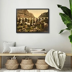 «Франция. Окрестности Граса. Мост в Волчьем ущелье» в интерьере комнаты в стиле ретро с плетеными корзинами