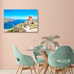 «Греция. Солнечный вид на море и церковь» в интерьере современной столовой в пастельных тонах