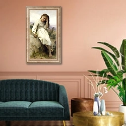 «Маленькая воровка» в интерьере классической гостиной над диваном
