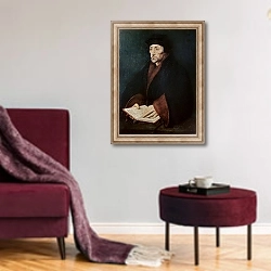 «Portrait of Desiderius Erasmus of Rotterdam» в интерьере гостиной в бордовых тонах