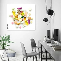 «Разноцветные таблетки и капсулы» в интерьере современного офиса в минималистичном стиле