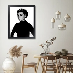 «Хепберн Одри 83» в интерьере столовой в стиле ретро