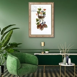 «Wren on a spray of berries» в интерьере гостиной в зеленых тонах