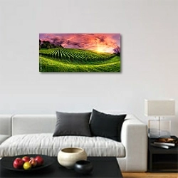 «Панорама виноградников на великолепном закате» в интерьере минималистичной гостиной над диваном