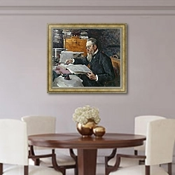 «Portrait of Nikolai Andreyevich Rimsky-Korsakov» в интерьере гостиной в оливковых тонах