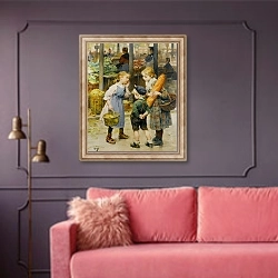 «Les Petites Menageres» в интерьере гостиной с розовым диваном