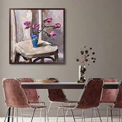 «Натюрморт с фиолетовыми цветами магнолии» в интерьере столовой с серыми стенами