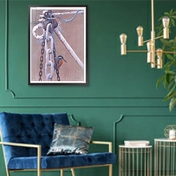 «Kingfisher, 2006» в интерьере классической гостиной с зеленой стеной над диваном