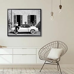 «История в черно-белых фото 206» в интерьере белой комнаты в скандинавском стиле над комодом