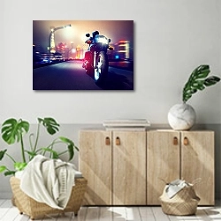 «Мотоциклист 2» в интерьере современной комнаты над комодом