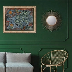 «Fairy tale of the north» в интерьере классической гостиной с зеленой стеной над диваном