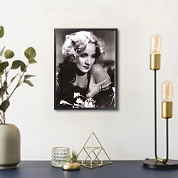 «Dietrich, Marlene 20» в интерьере в стиле ретро над столом
