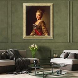 «Портрет великой княгини Натальи Алексеевны» в интерьере гостиной в оливковых тонах