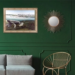 «Port de Conquet vu du Dolmen de Kermovan» в интерьере классической гостиной с зеленой стеной над диваном