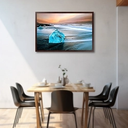 «Лед. Пляж. Исландия» в интерьере современной комнаты над комодом
