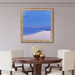 «Sun Rising over the Bay, 1999» в интерьере столовой в классическом стиле