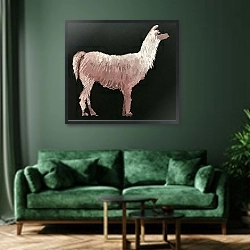 «Llama» в интерьере зеленой гостиной над диваном