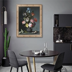 «Цветы в вазе с ракушками и насекомыми» в интерьере современной кухни в серых цветах