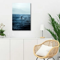 «Хвост кита в океане» в интерьере гостиной в скандинавском стиле над комодом