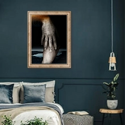 «Helping hand, 2013,» в интерьере классической спальни с темными стенами