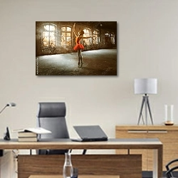 «Танцовщица в заброшенном здании» в интерьере кабинета директора над столом