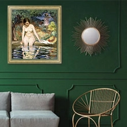 «Bather; Baigneuse, 1910» в интерьере классической гостиной с зеленой стеной над диваном