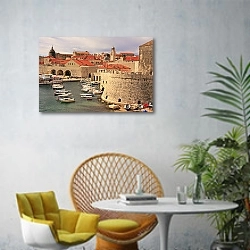 «Дубровник. Хорватия. Старая Гавань» в интерьере современной гостиной с желтым креслом