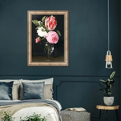 «Flowers in a glass vase» в интерьере классической спальни с темными стенами