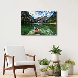 «Лодка на озере Брайес в Доломитовых Альпах, Италия» в интерьере современной комнаты над креслом