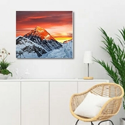 «Непал. Закатный вид на Эверест» в интерьере гостиной в скандинавском стиле над комодом