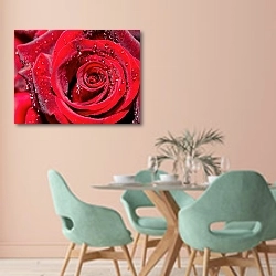 «Капли на красной розе №4» в интерьере современной столовой в пастельных тонах