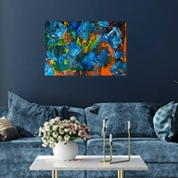 «Абстракция с крупными синими мазками» в интерьере современной гостиной в синем цвете