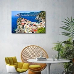«Италия. Чинкве-Терре. Панорама Вернаццы» в интерьере современной гостиной с желтым креслом