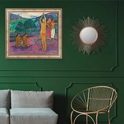 «The Invocation, 1903» в интерьере классической гостиной с зеленой стеной над диваном