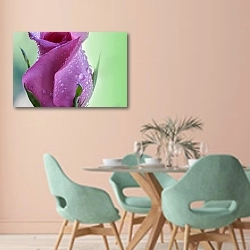 «Лиловая роза» в интерьере современной столовой в пастельных тонах