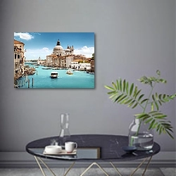«Венеция, Гранд Канал » в интерьере современной гостиной в серых тонах