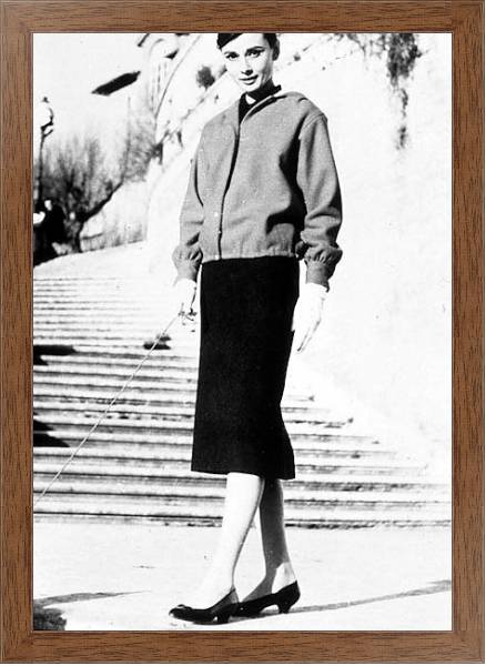 Постер Хепберн Одри 55 с типом исполнения На холсте в раме в багетной раме 1727.4310