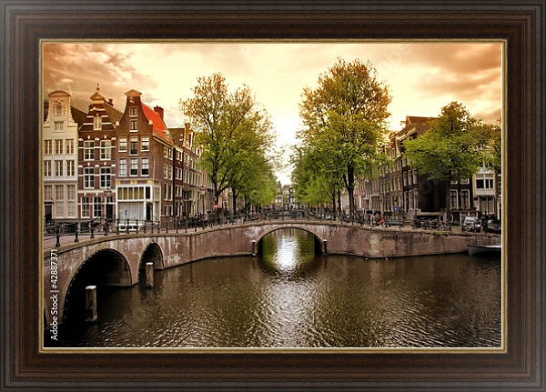 Постер Амстердам, каналы с типом исполнения На холсте в раме в багетной раме 1.023.151